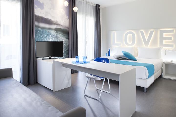 Room 15 of 57