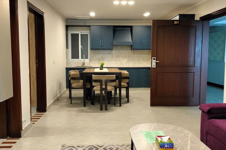 Room 11 of 15