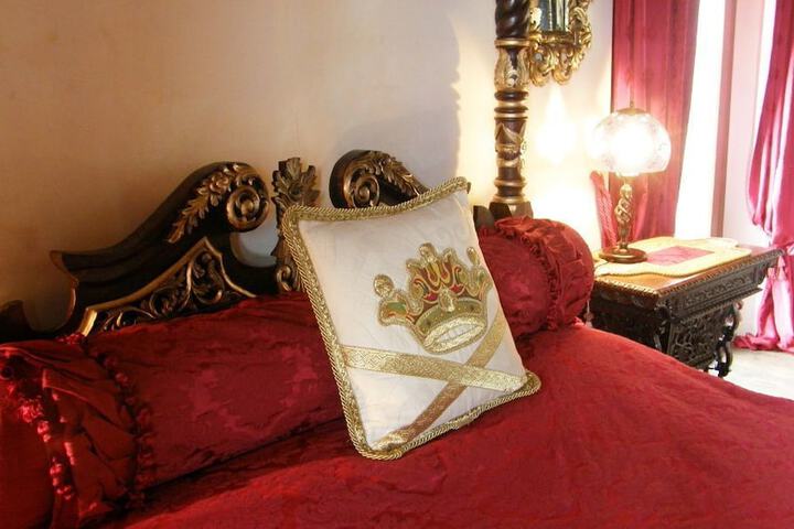 Room 8 of 56