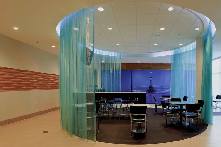 Lobby lounge