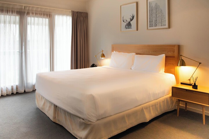 Room 5 of 20