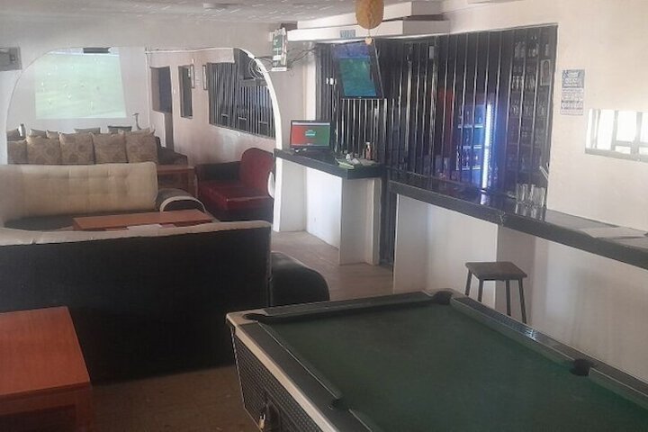 Room 7 of 8