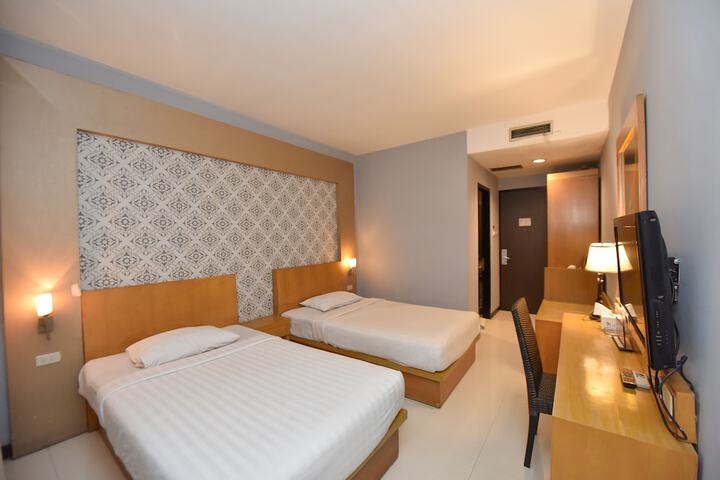 Room 25 of 54