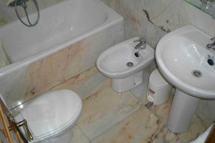 Room 21 of 30