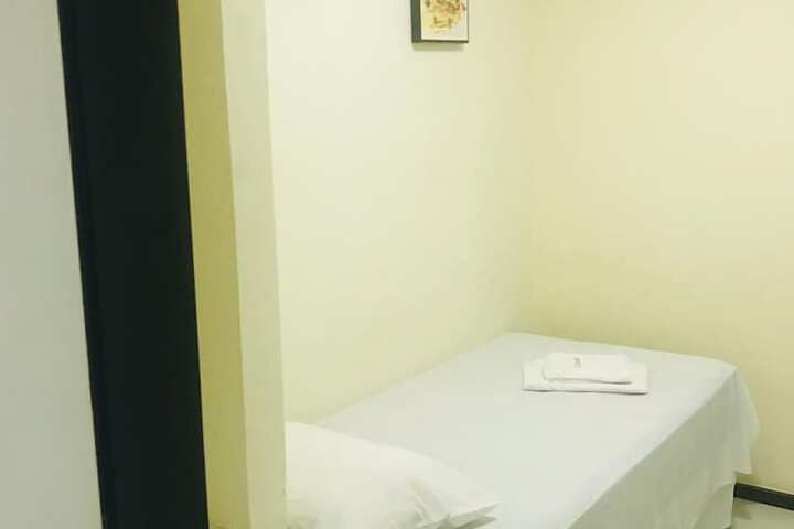 Room 19 of 47