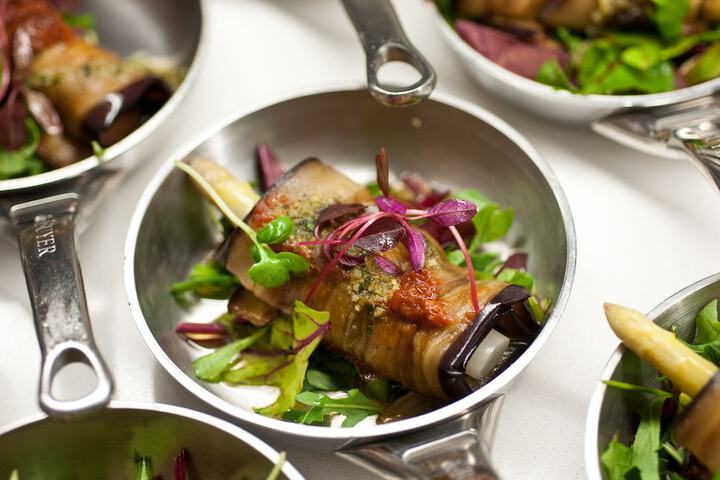 Dining 88 of 106