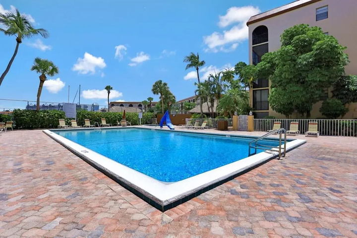Pool 7 of 18