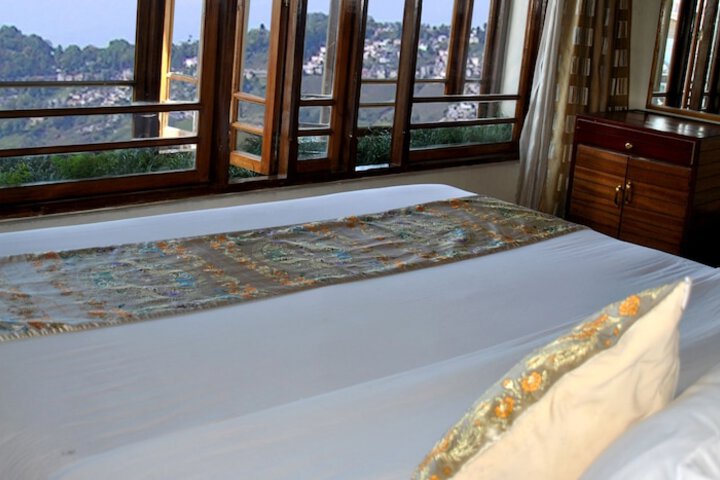 Room 33 of 55
