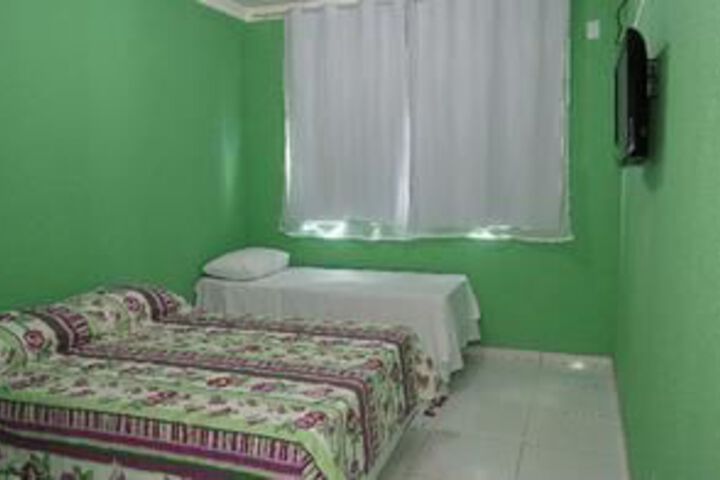 Room 7 of 11