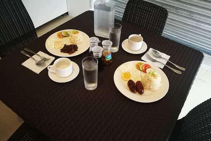 Breakfast/Coffee Service 84 of 116