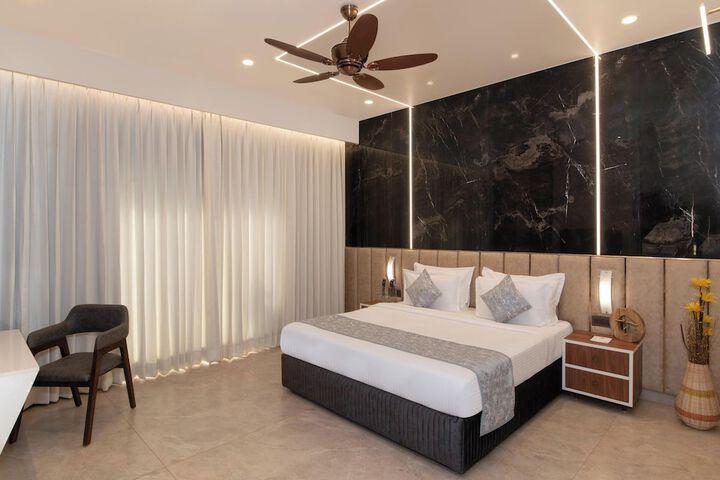 Room 17 of 72
