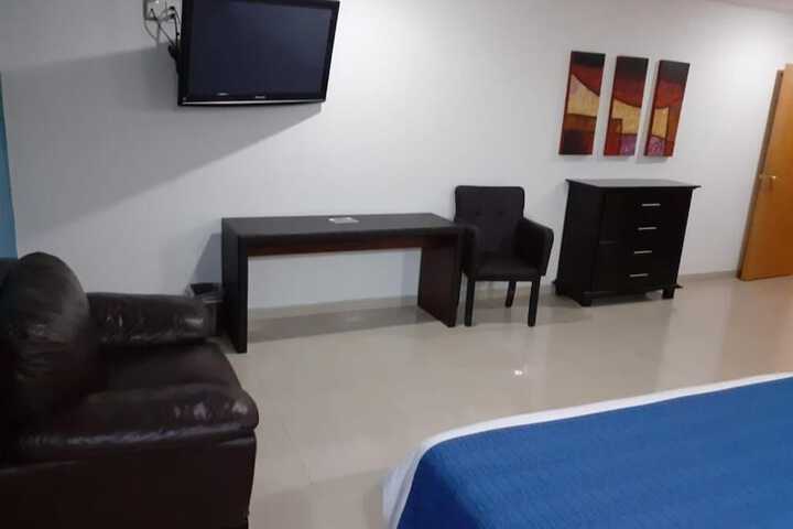 Room 10 of 39