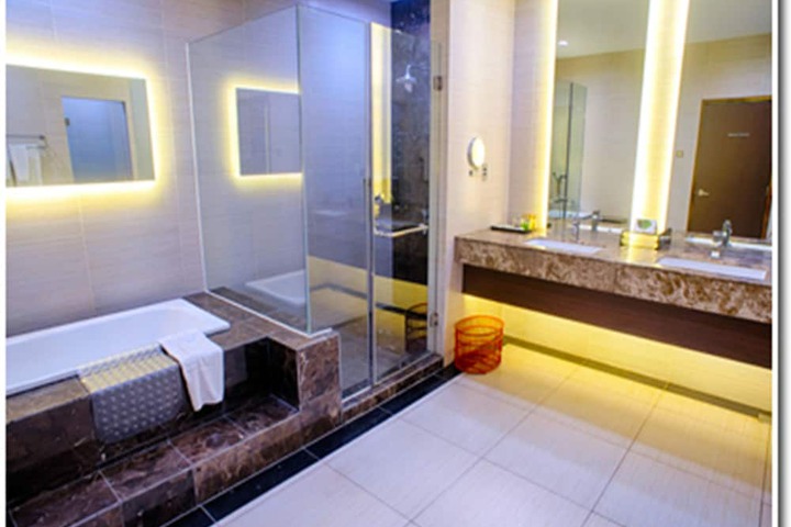Room 20 of 34