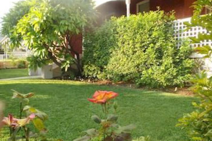 Hotel Exterior 19 of 47