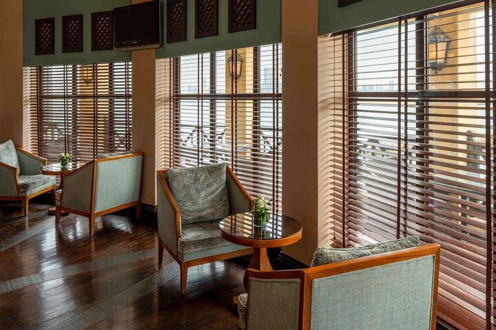 Lounge 123 of 142