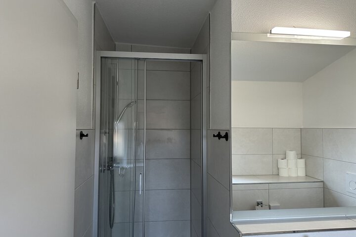 Room 82 of 109