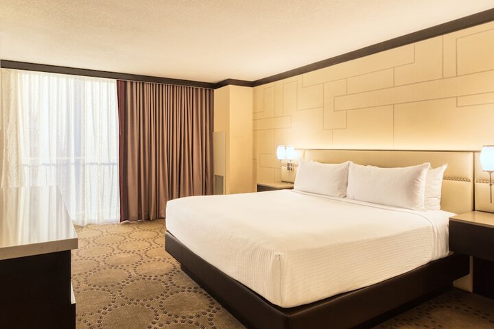 Valley Deluxe Room 1 King (22 of 41)