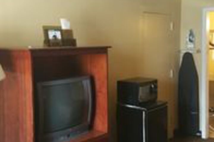 Room 14 of 24