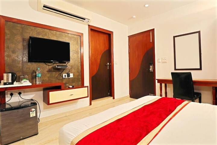 Room 34 of 115