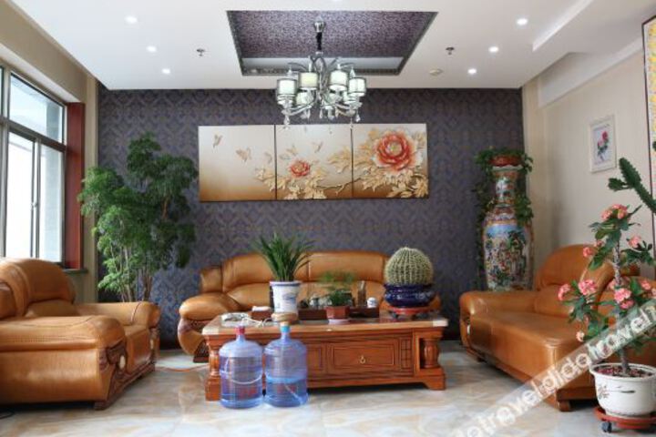 Hotel Interior 11 of 33