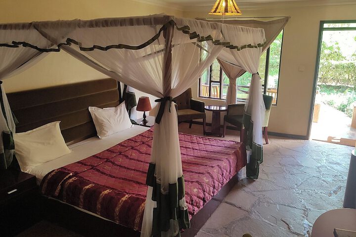 Room 21 of 90