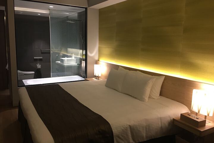 Room 12 of 176