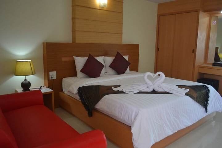 Room 6 of 39