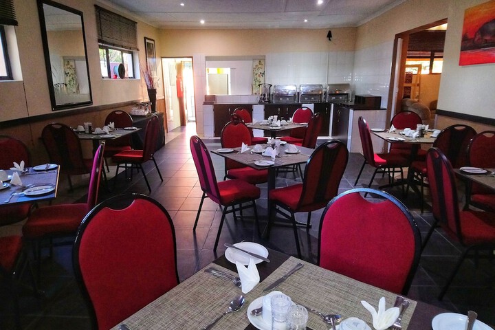 Dining 67 of 87