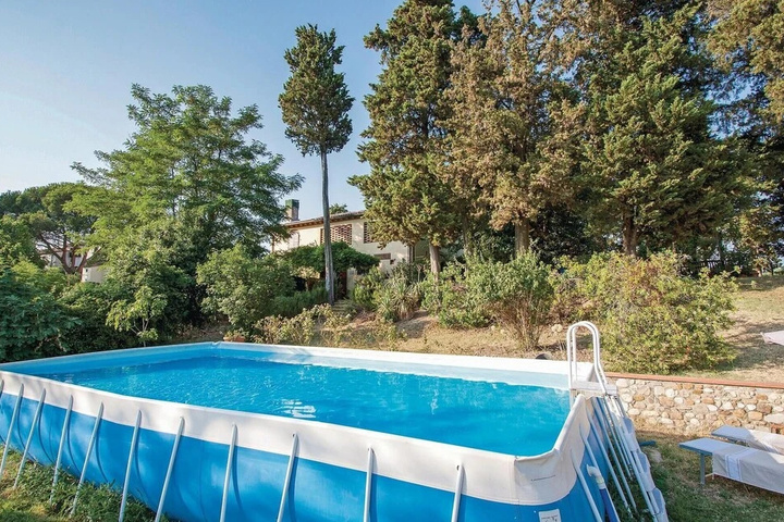 Pool 9 of 16