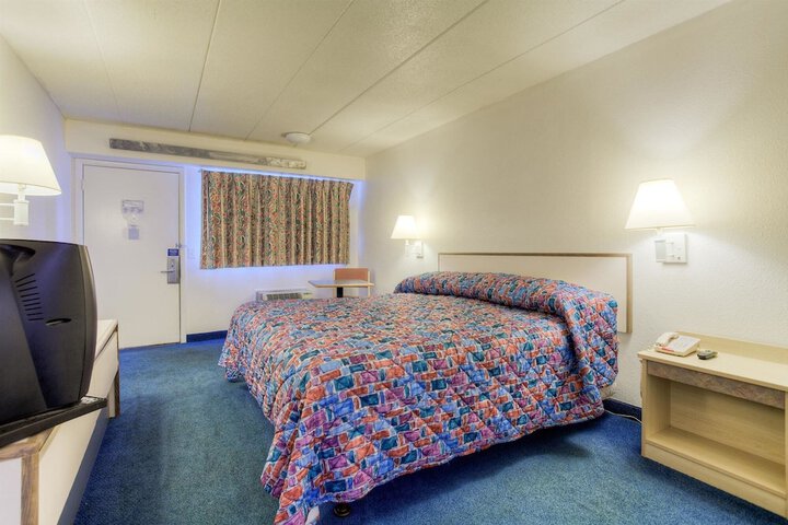 Room 21 of 47