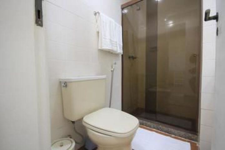 Room 8 of 47