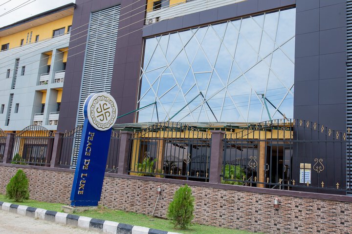 Hotel 63 of 69