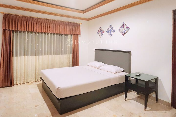 Room 15 of 42