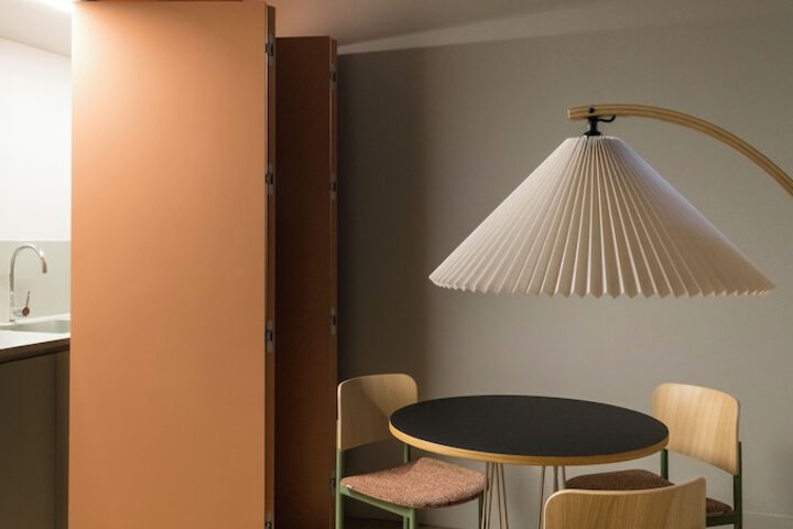 Room 43 of 66