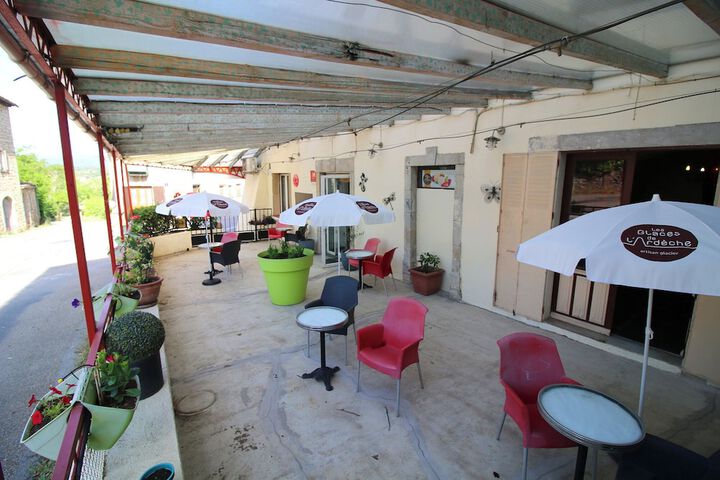 Terrace/Patio 8 of 35