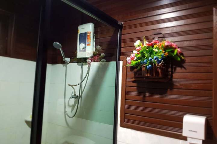 Room 14 of 21