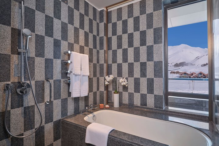 Room 40 of 71