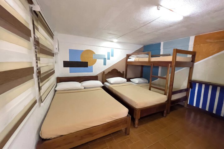 Room 32 of 72