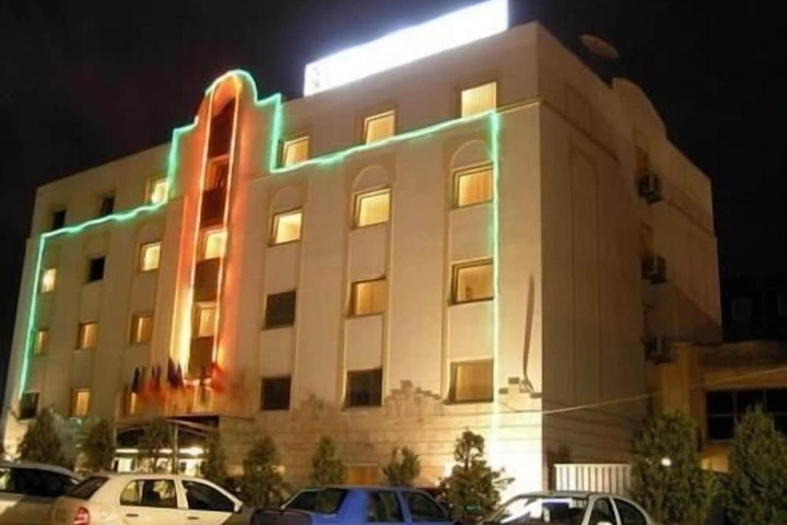 Hotel 32 of 36
