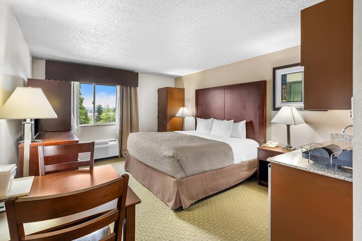 Room 33 of 53