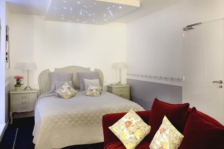 Room 15 of 68