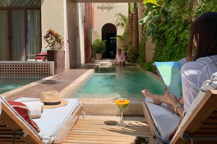 Hotel with Pool