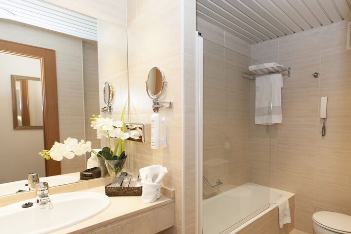 Clean Restrooms