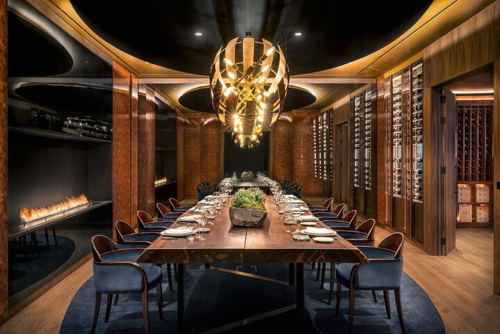 Dining 83 of 130