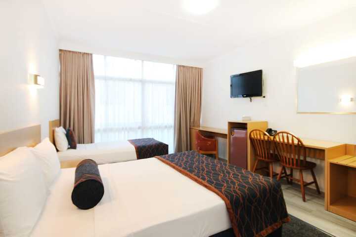 Room 3 of 50