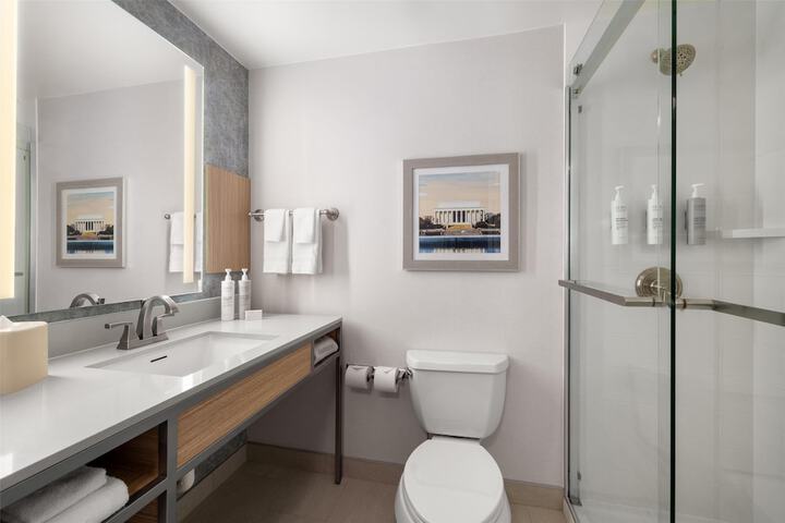 Bathroom shower