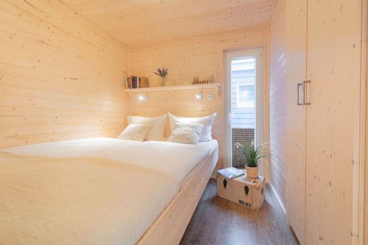 Room 3 of 18