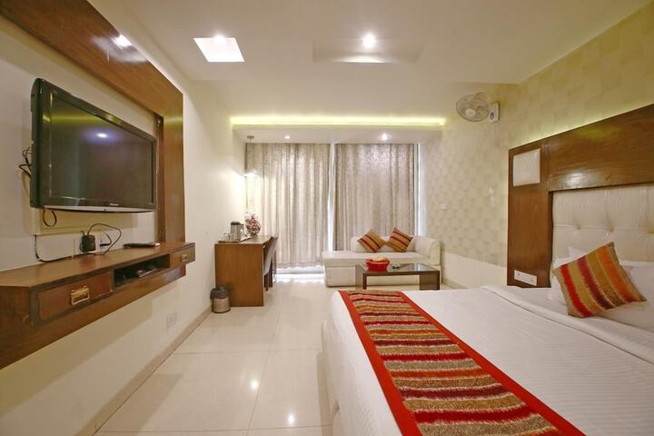 Room 18 of 42