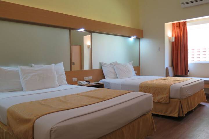 Room 17 of 37