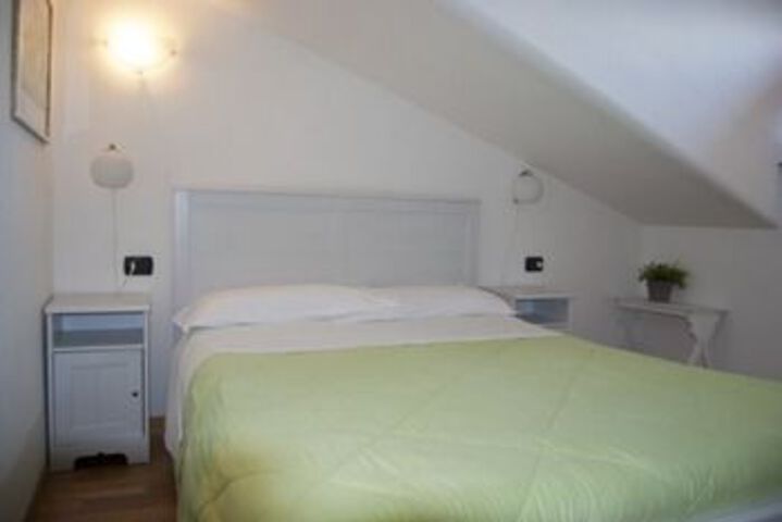 Room 14 of 50